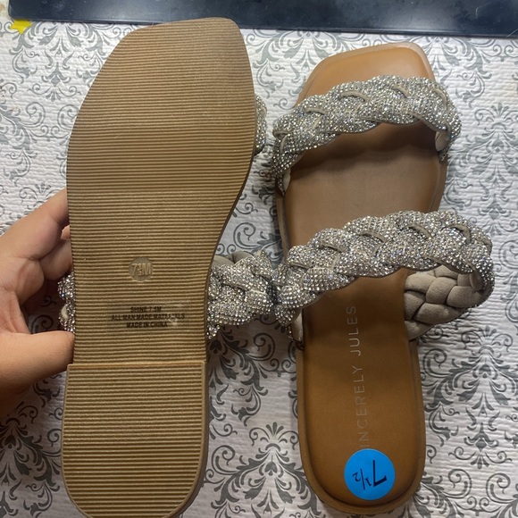 Sandals, brand-new size 7 1/2 not used - Picture 2 of 6